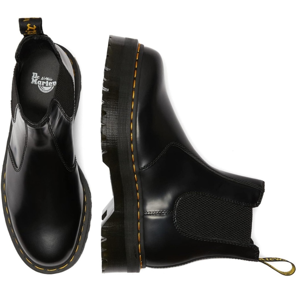 Dr. Martens Vegan 2976 Chelsea Boot (like new!)